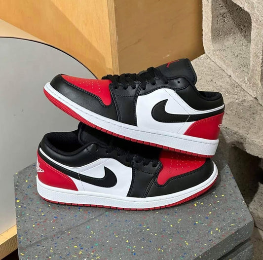 Nike Air Jordan Retro1 Low "Bred Toe" (Semi UA)