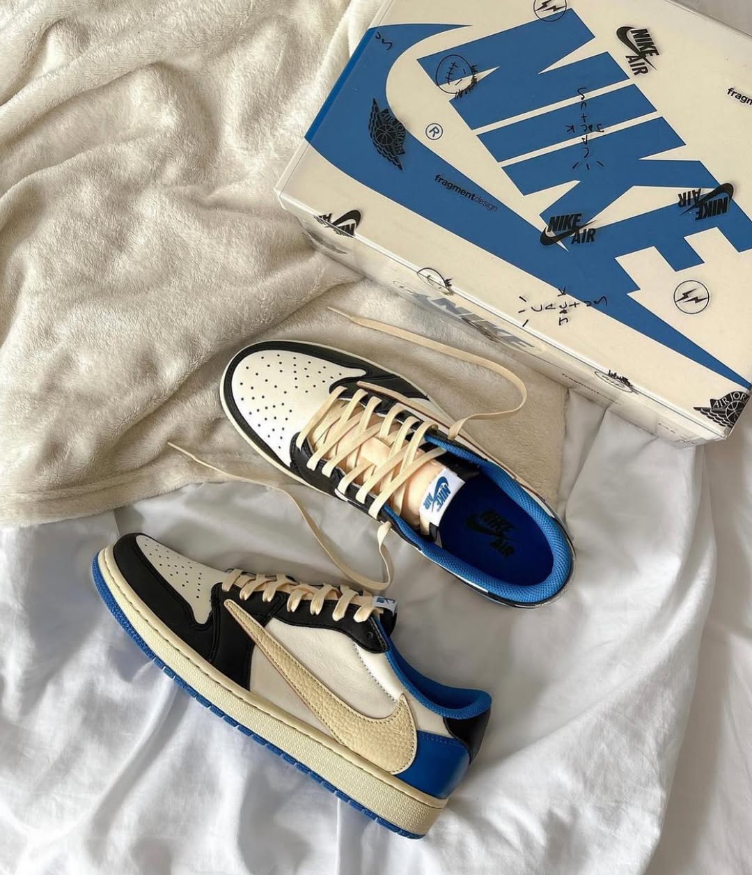 Travis Scott x Jordan 1 Low "Fragment"