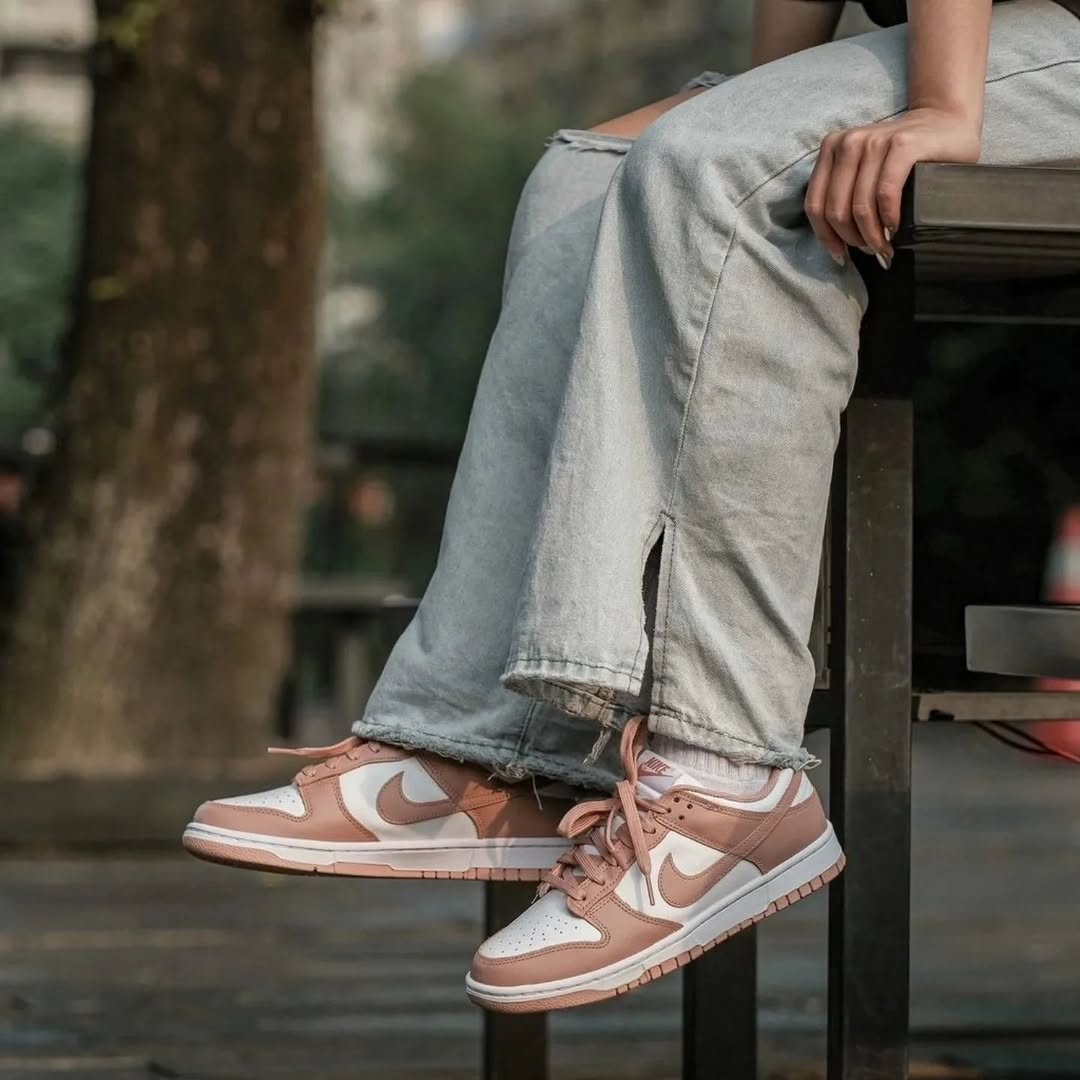 Nike Sb Dunk Low 'Whisper Rose'