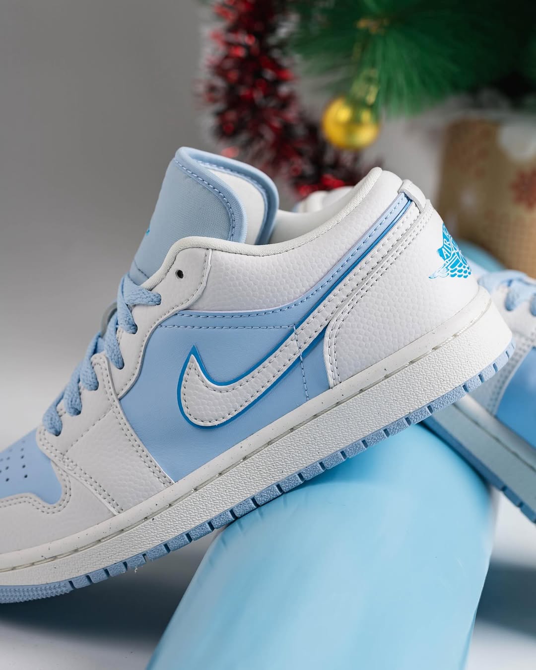 Nike Jordan 1 Low "Reverse Ice Blue"