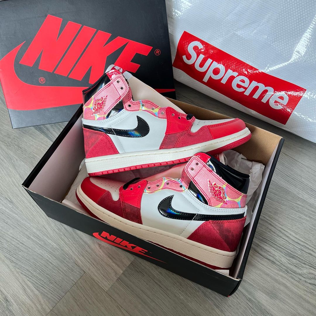 Nike Air Jordan Retro1 High x Spiderman Across The Spiderverse (Semi UA)