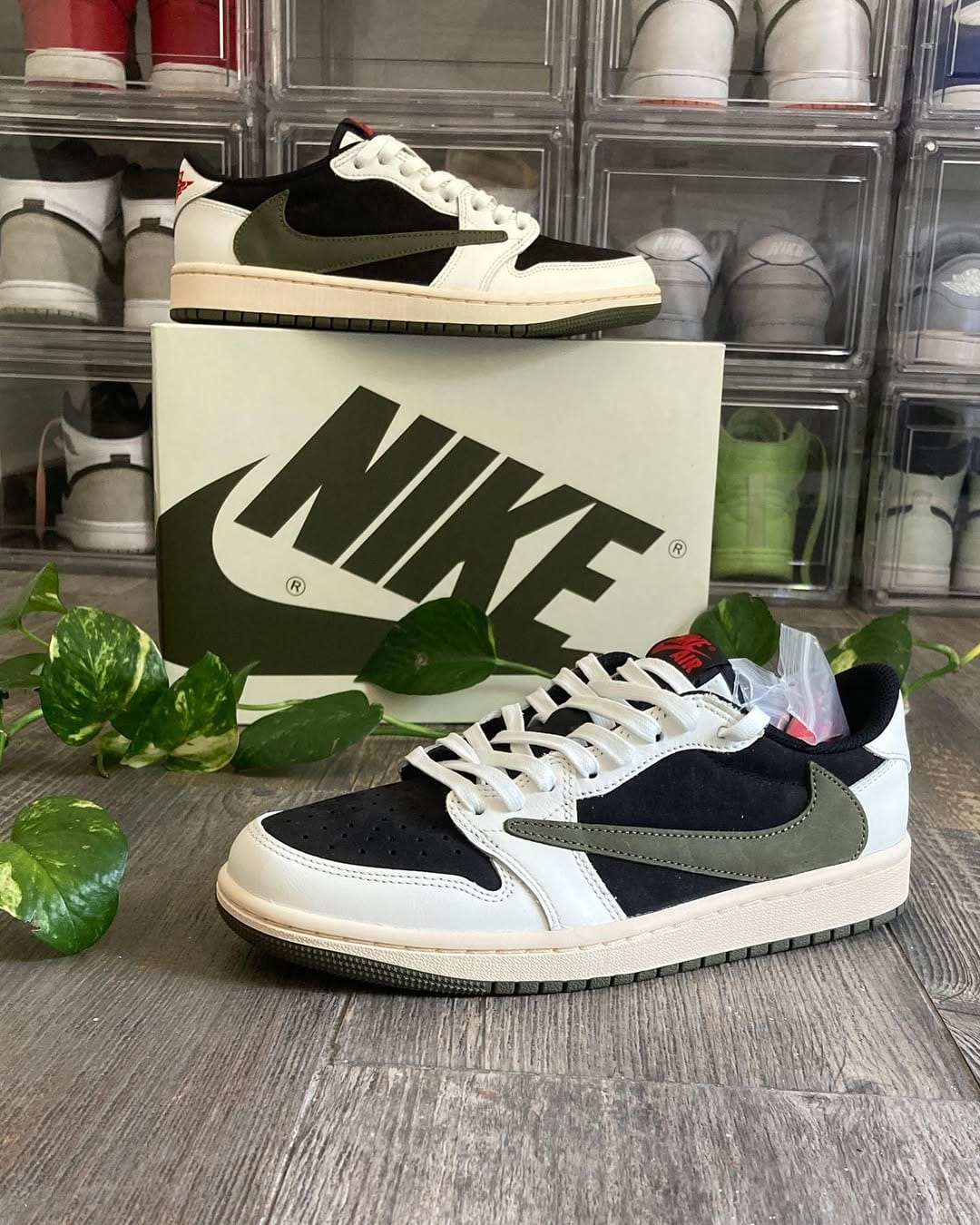 Travis Scott x Air Jordan Retro1 Low 'Olive' (Semi UA)