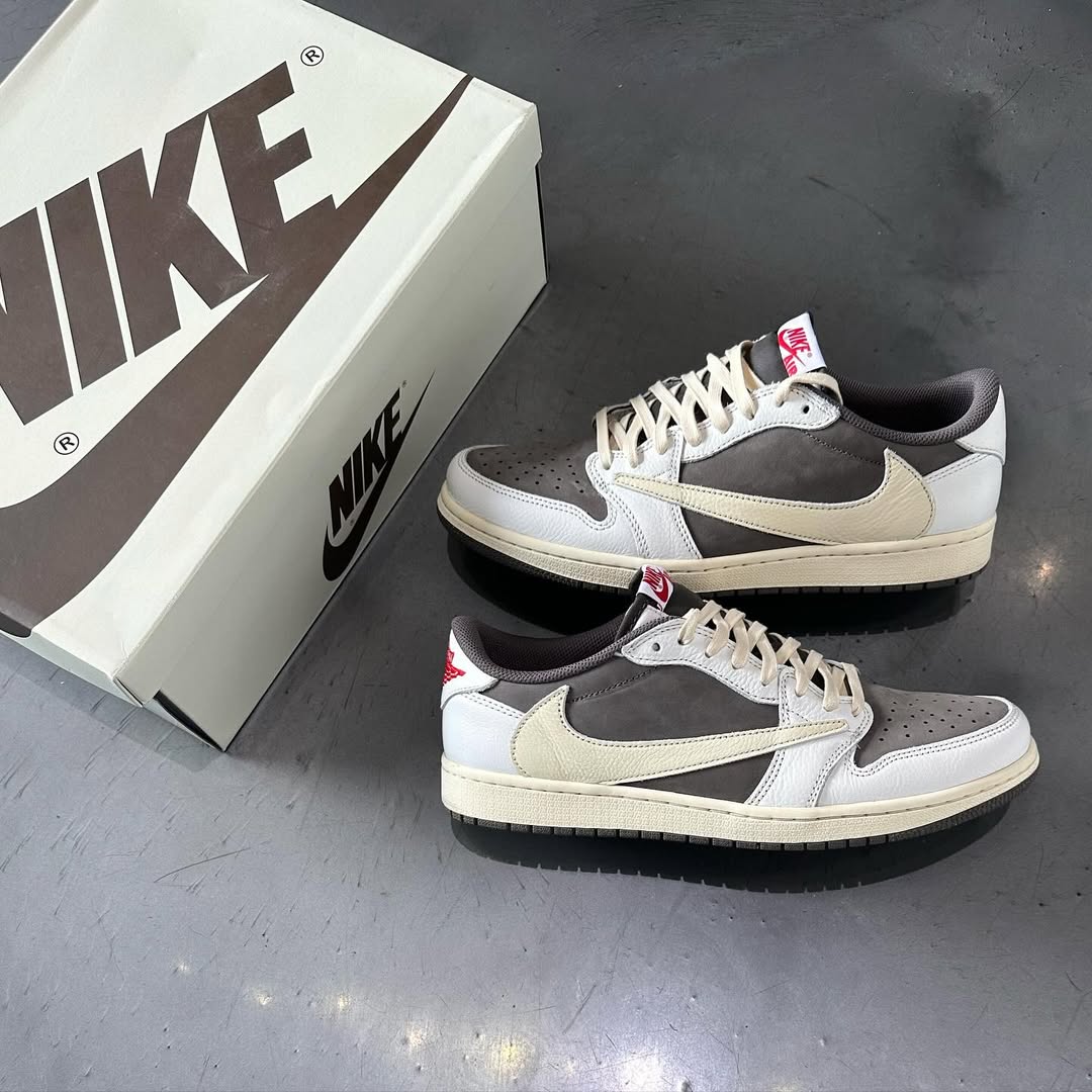 Travis Scott x Jordan 1 Low "Reverse Mocha"