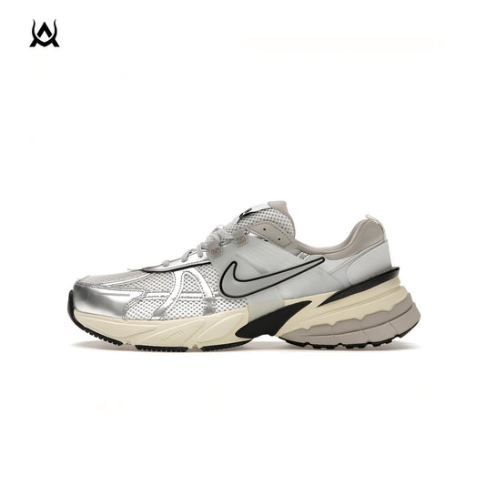 Nike V2k Run "Silver Metallic"
