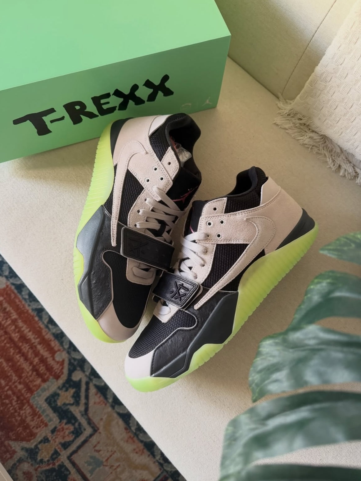 Chase B x Nike Air Jordan Jumpman Jack Tr Travis Scott 'Black Night Silver'