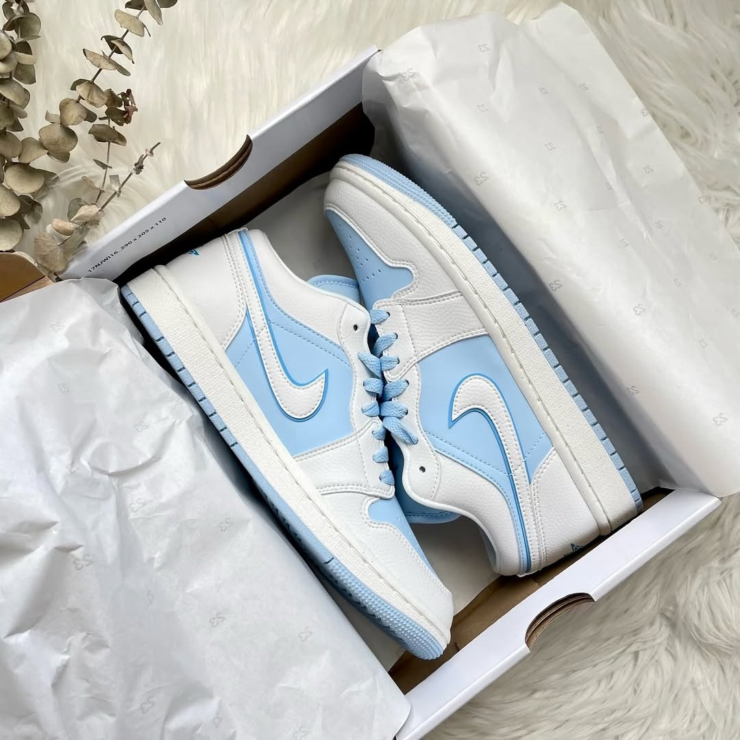 Nike Jordan 1 Low "Reverse Ice Blue"