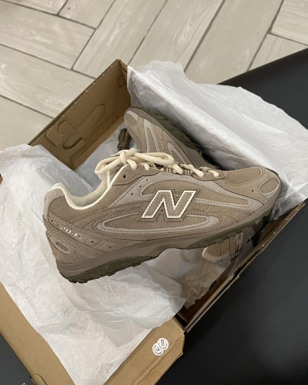 New Balance 204L "Mushroom Arid Stone"
