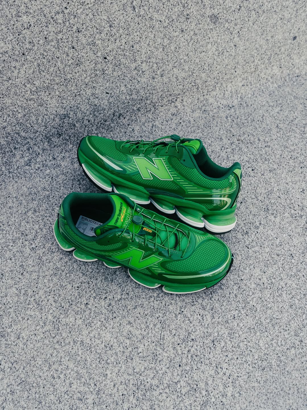 New Balance Abzorb 2000 x Amine Biblioteca