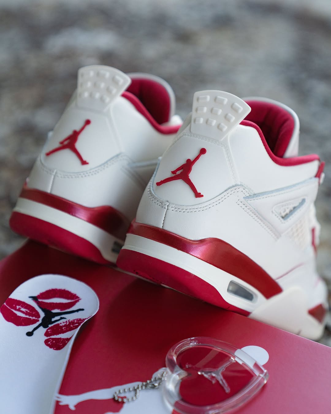 Nike Air Jordan Retro4 "Valentines day"