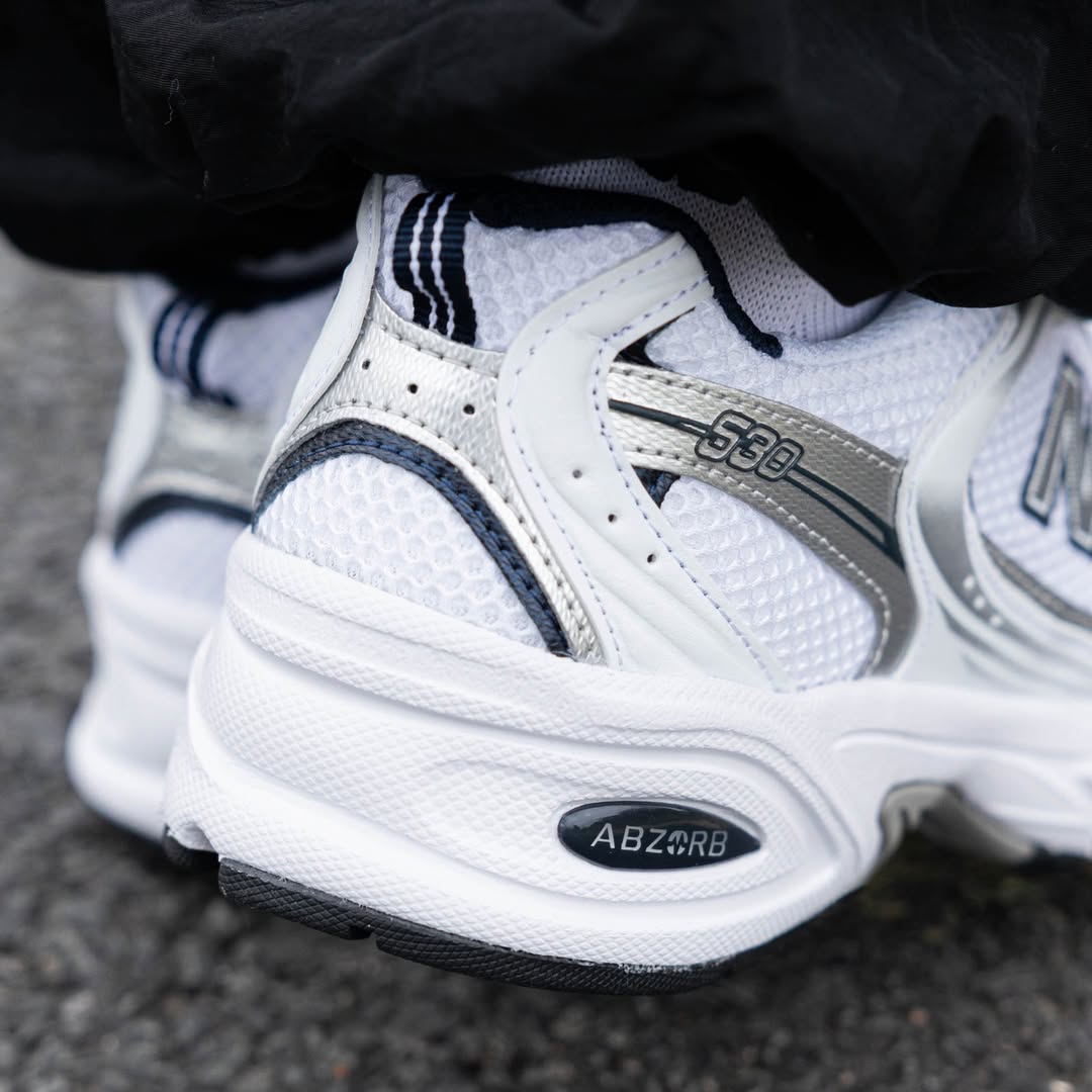 Newbalance 530 "White Silver Navy"