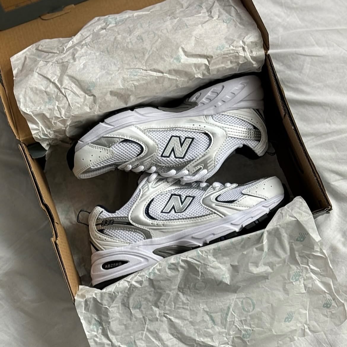 Newbalance 530 "White Silver Navy"