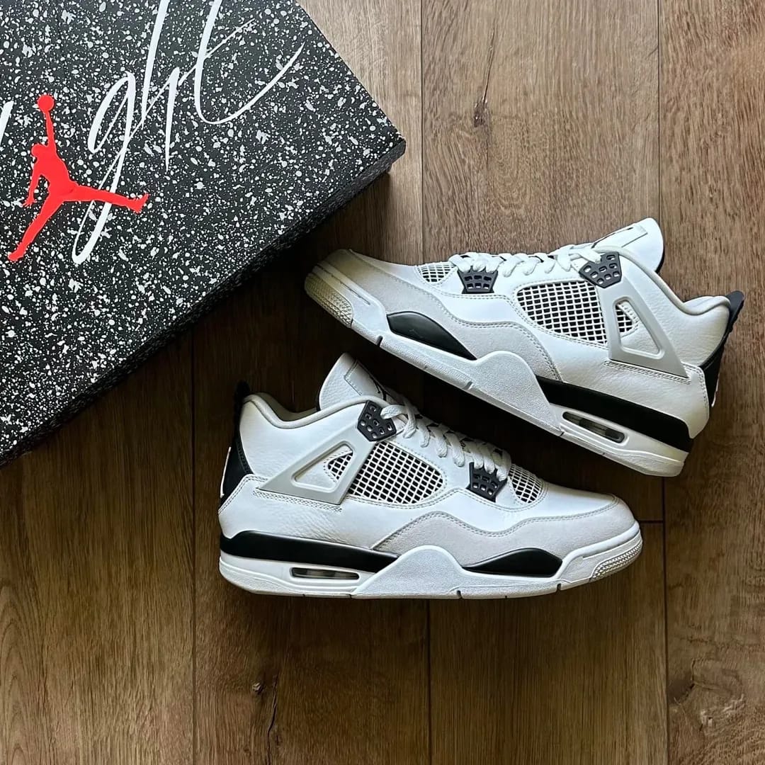 Nike Air Jordan Retro4 "Military Black" (Semi UA)