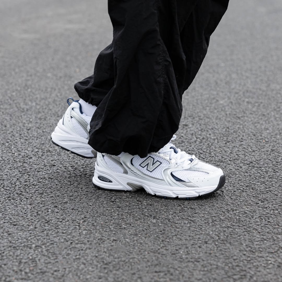 Newbalance 530 "White Silver Navy"