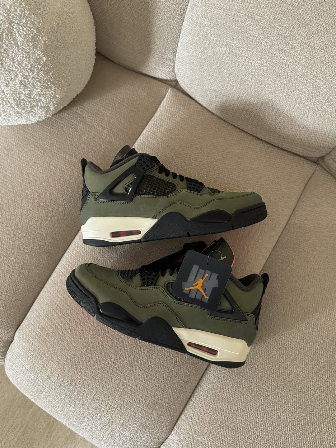 Nike Air Jordan Retro4 x Undefeated "Deep Green Clementine"