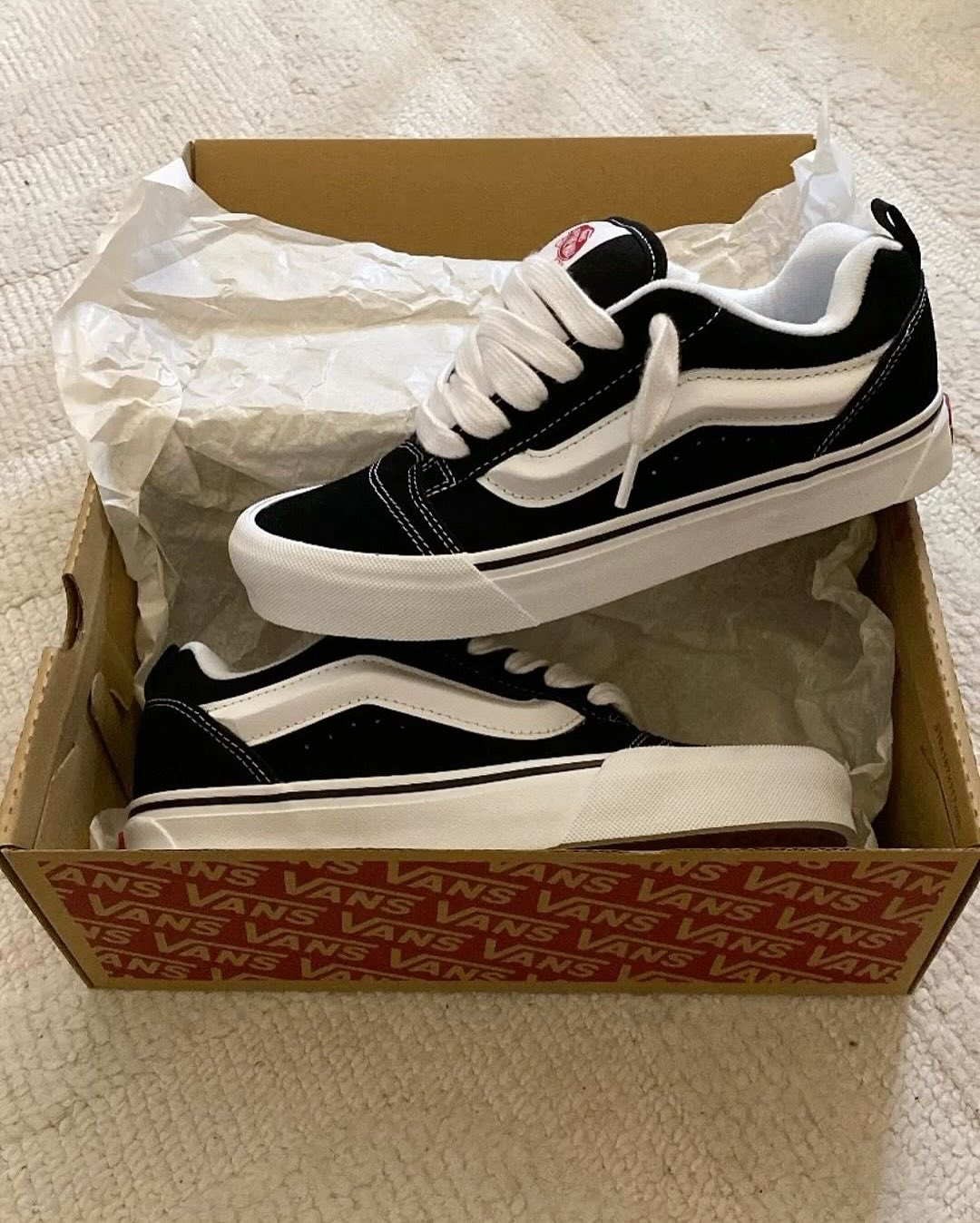 Vans Knu Skool 'Black White'